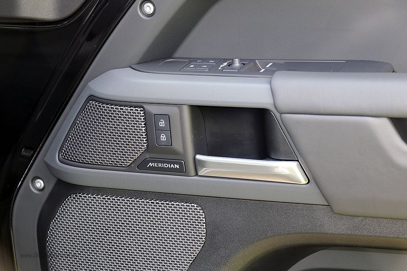 Landrover Defender 90 3.0 D250 MHEV X-Dynamic HSE