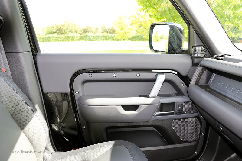 Landrover Defender 90 3.0 D250 MHEV X-Dynamic HSE