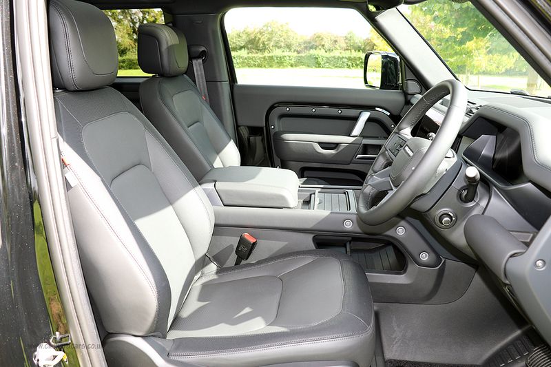 Landrover Defender 90 3.0 D250 MHEV X-Dynamic HSE