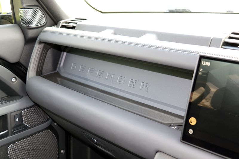 Landrover Defender 90 3.0 D250 MHEV X-Dynamic HSE