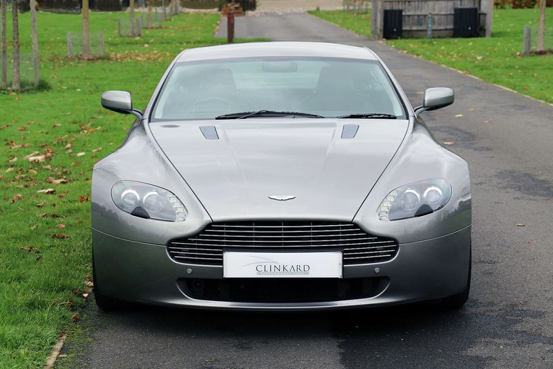 Aston Martin V8 Vantage Coupe Sportshift