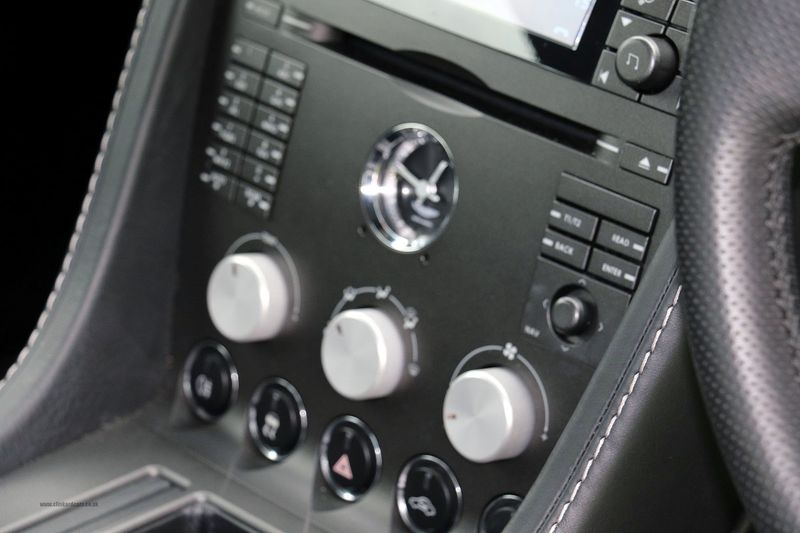 Aston Martin V8 Vantage Coupe Sportshift