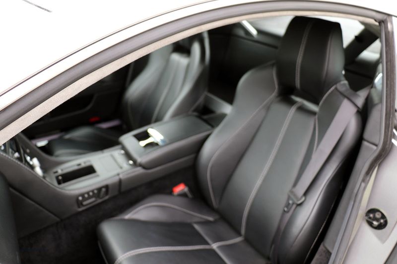 Aston Martin V8 Vantage Coupe Sportshift