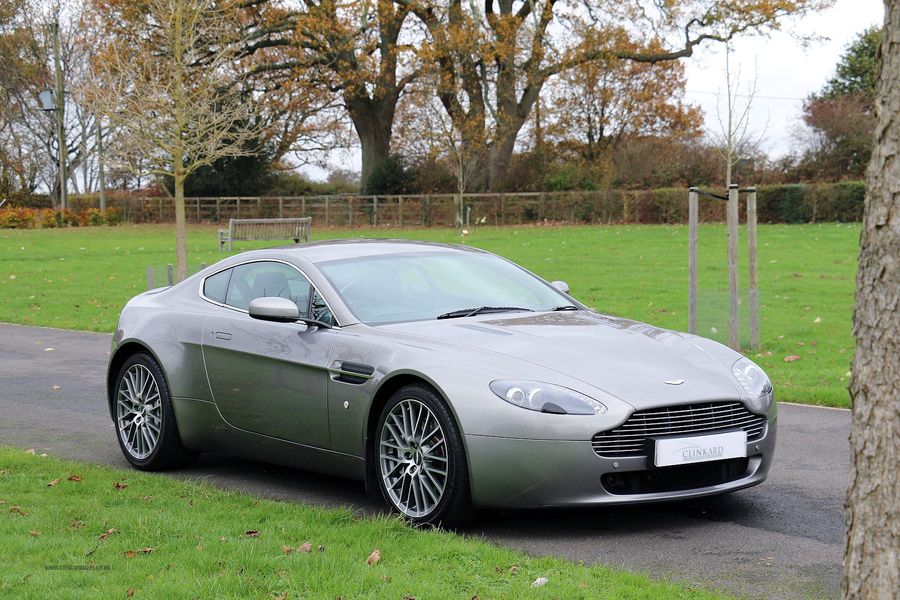 Aston Martin V8 Vantage Coupe Sportshift