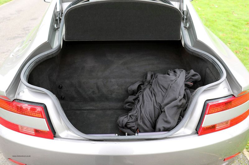 Aston Martin V8 Vantage Coupe Sportshift