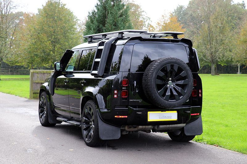 Landrover Defender 110 D300 X Dynamic HSE