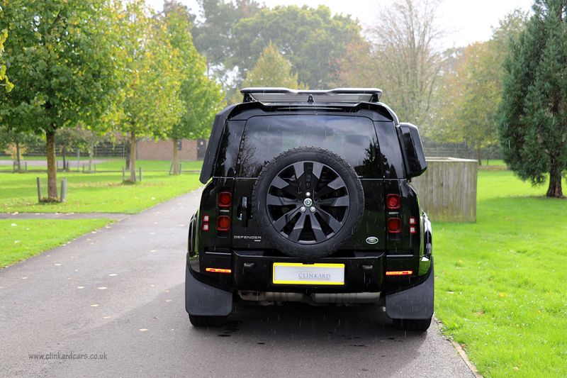 Landrover Defender 110 D300 X Dynamic HSE