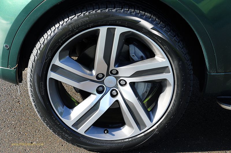 Landrover Discovery 3.0 D300 HSE Commercial with Rear Seat Conversion VAT QUALIFYING