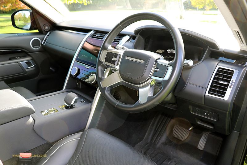 Landrover Discovery 3.0 D300 HSE Commercial with Rear Seat Conversion VAT QUALIFYING