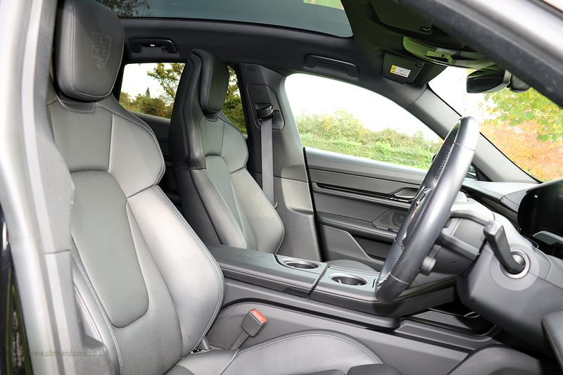 Porsche Taycan 4S Cross Turismo