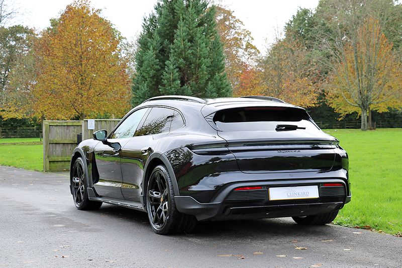 Porsche Taycan 4S Cross Turismo