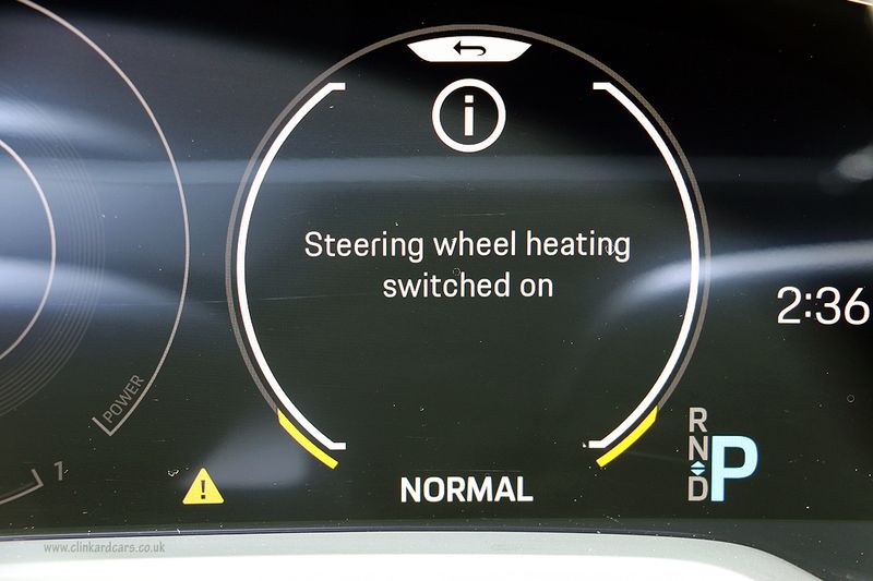 Porsche Taycan 4S Cross Turismo