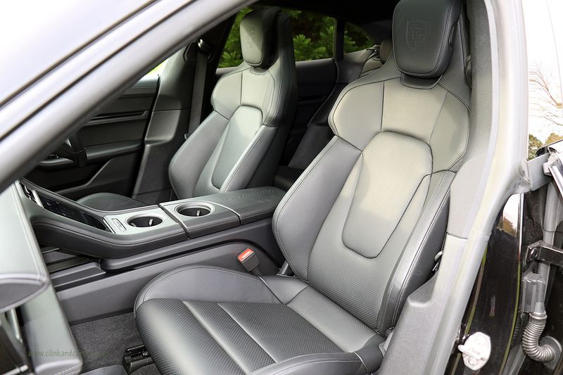 Porsche Taycan 4S Cross Turismo