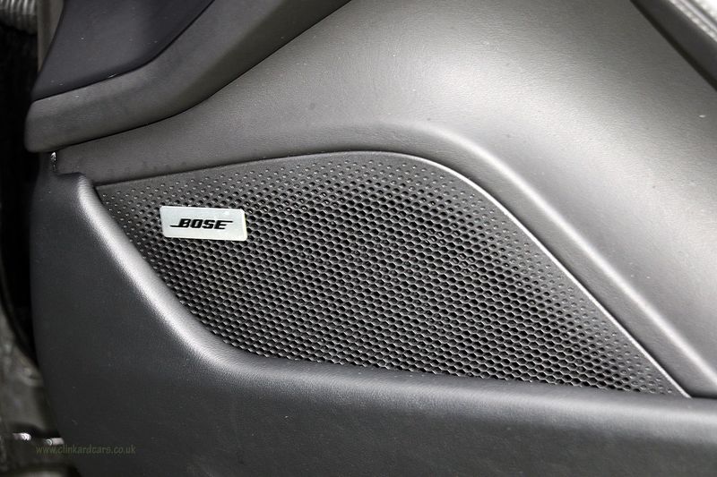 Porsche Taycan 4S Cross Turismo