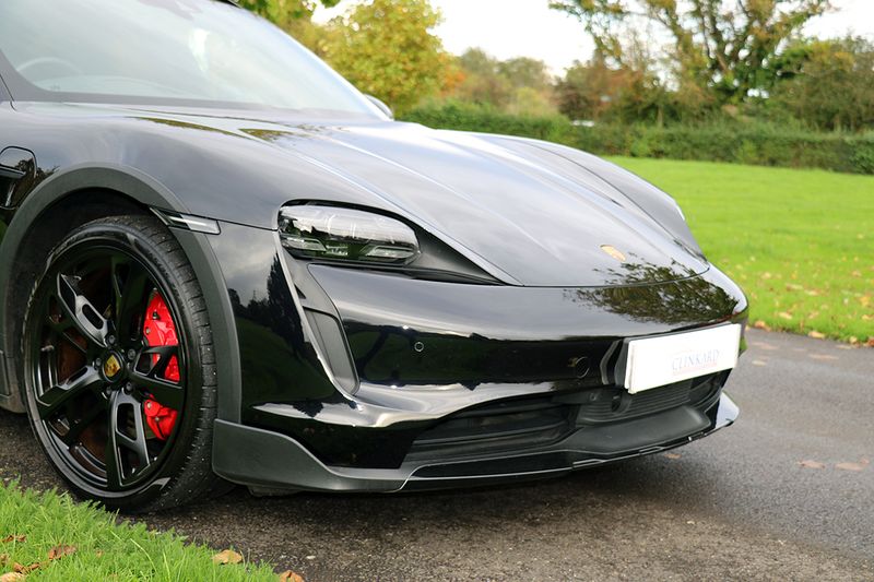 Porsche Taycan 4S Cross Turismo