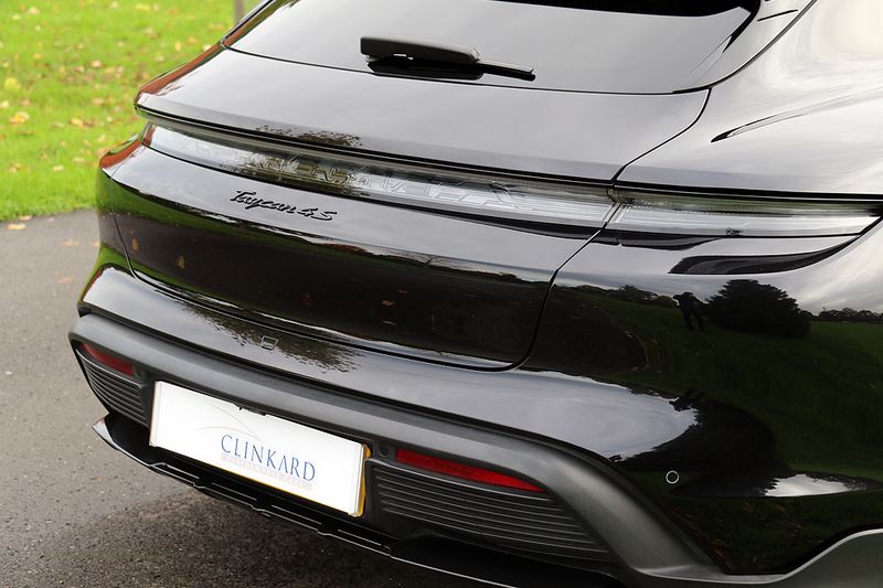 Porsche Taycan 4S Cross Turismo