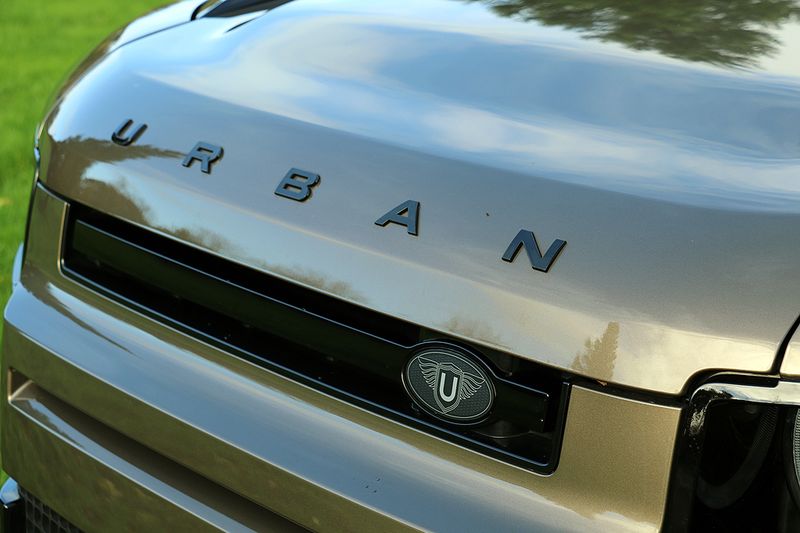 Landrover Defender D250 SE Urban Design