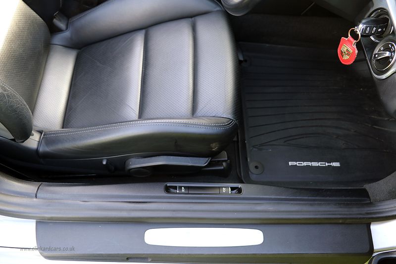 Porsche Boxster 2.0T PDK