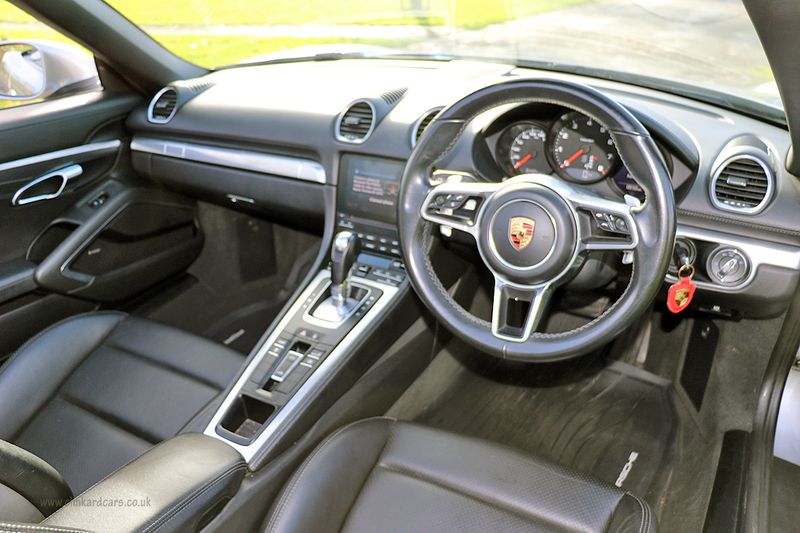 Porsche Boxster 2.0T PDK