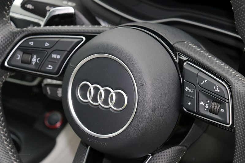 Audi RS4 Avant TFSi Quattro