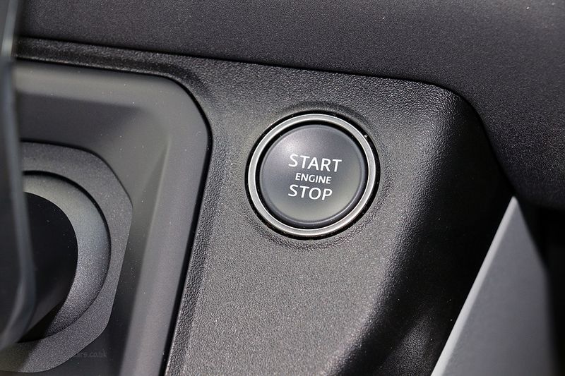 Landrover Defender 110 D300 X-Dynamic SE Urban