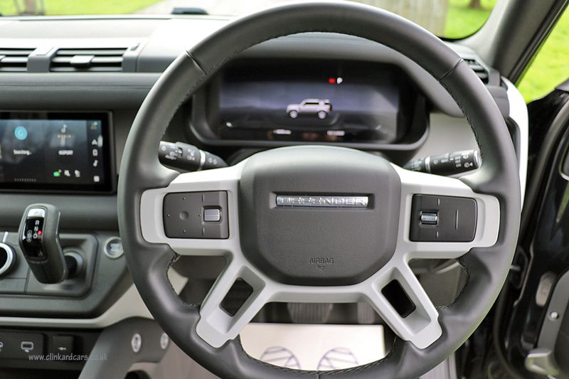 Landrover Defender 110 D300 X-Dynamic SE Urban