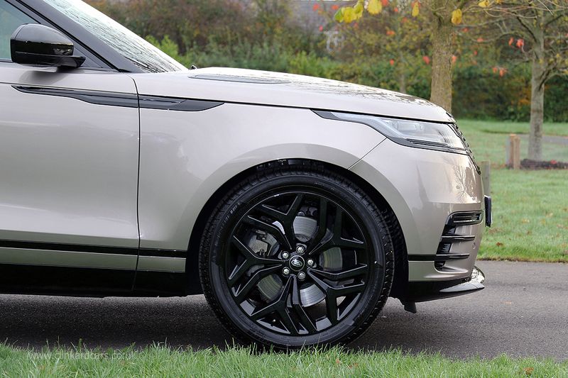 Range Rover Velar D300 R-Dynamic HST