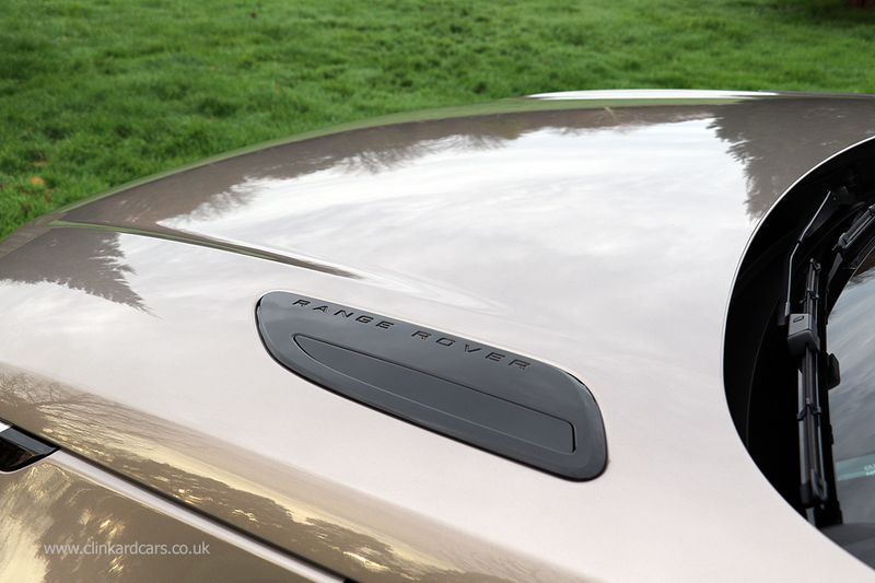 Range Rover Velar D300 R-Dynamic HST