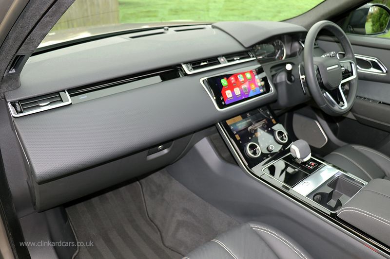 Range Rover Velar D300 R-Dynamic HST