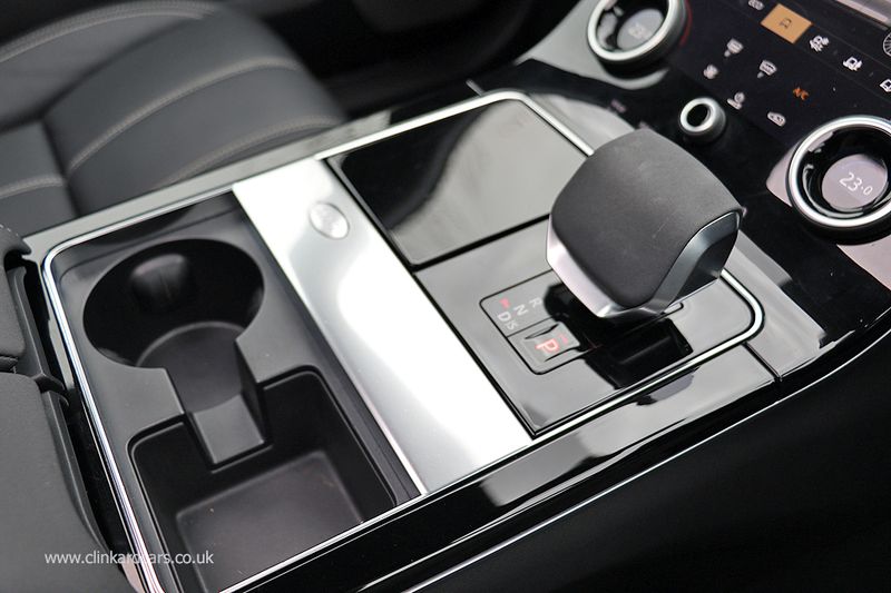 Range Rover Velar D300 R-Dynamic HST