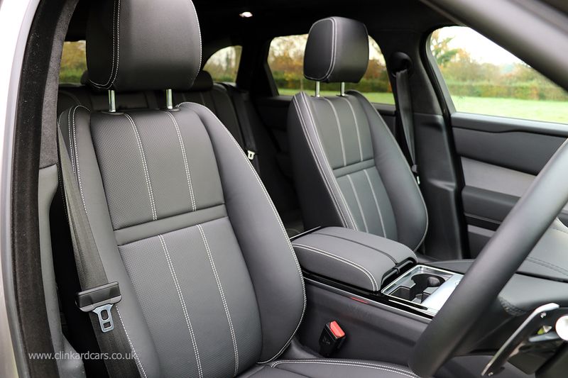 Range Rover Velar D300 R-Dynamic HST