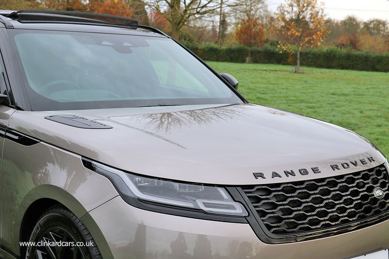 Range Rover Velar D300 R-Dynamic HST