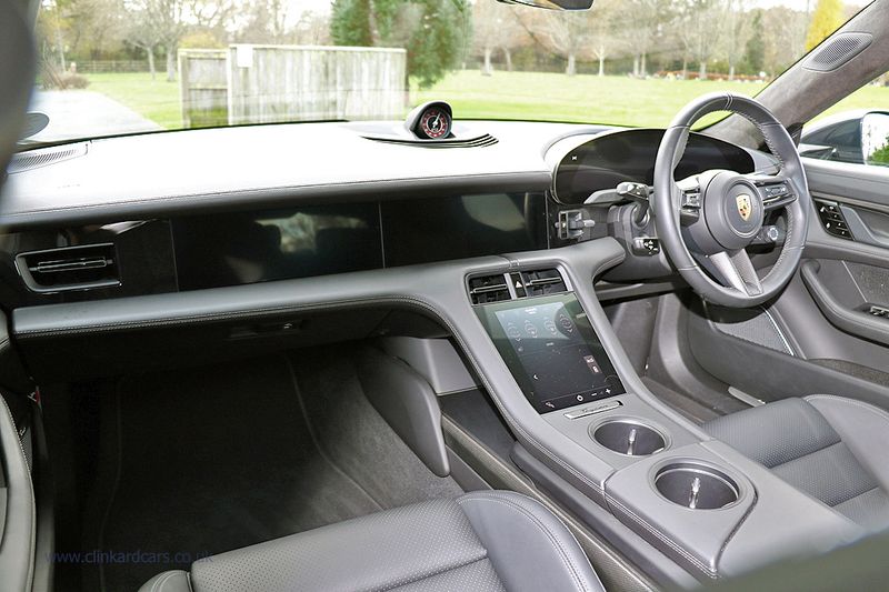 Porsche Taycan Turbo Performance Plus 93.4KWh