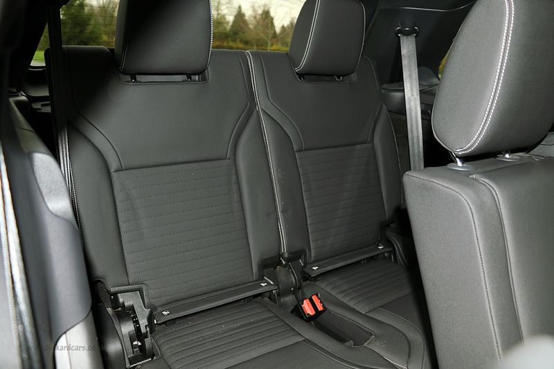 Landrover Discovery 3.0 D300 R-Dynamic HSE