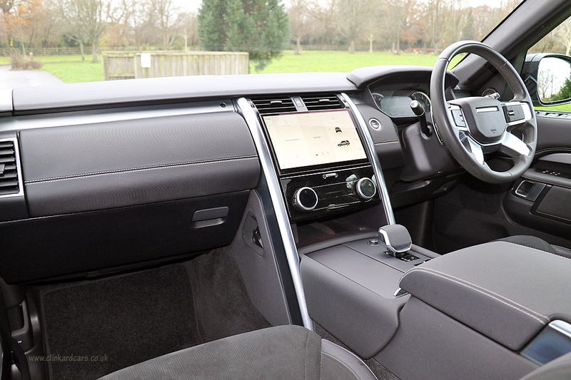 Landrover Discovery 3.0 D300 R-Dynamic HSE