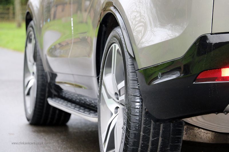 Landrover Discovery 3.0 D300 R-Dynamic HSE