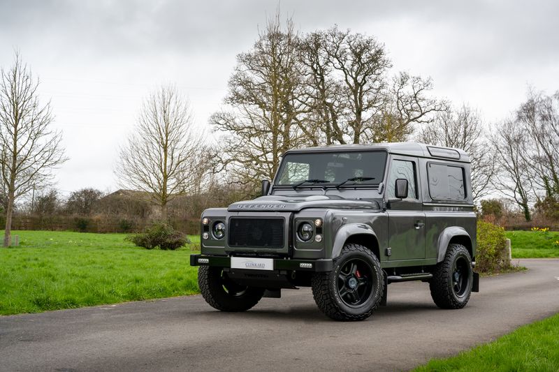 Landrover Defender 90 XS 2.2TD Twisted Edition