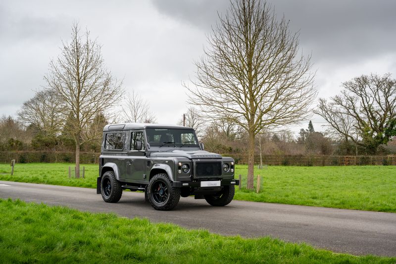 Landrover Defender 90 XS 2.2TD Twisted Edition