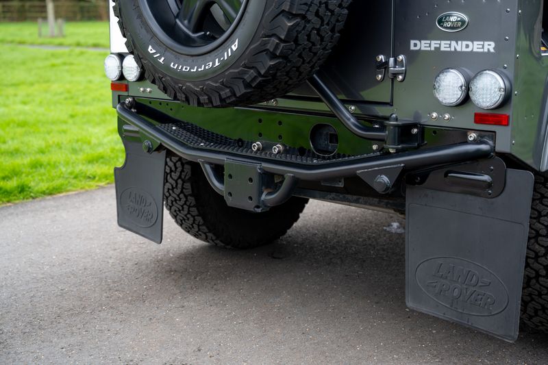 Landrover Defender 90 XS 2.2TD Twisted Edition