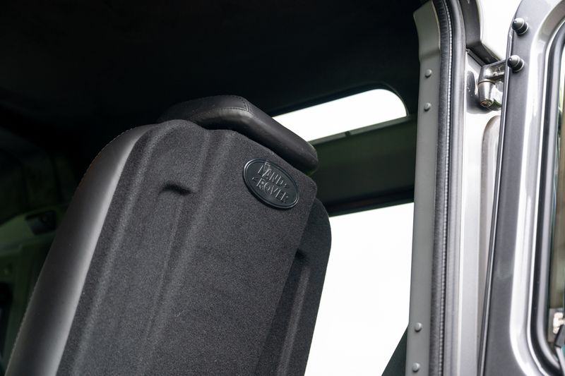 Landrover Defender 90 XS 2.2TD Twisted Edition