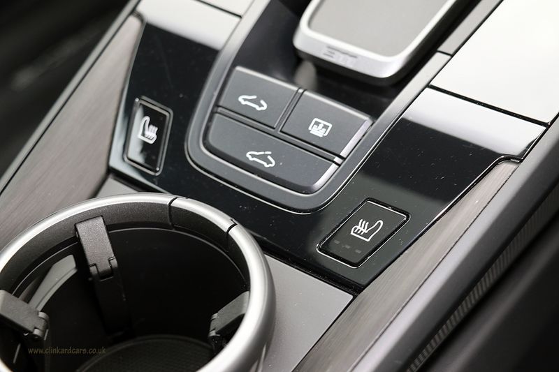 Porsche 992 Carrera 4 GTS with Aerokit