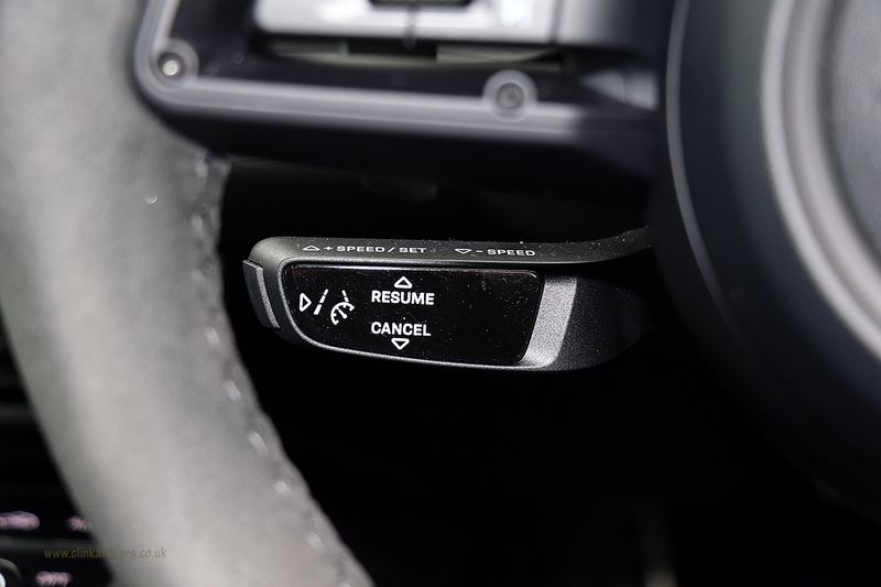 Porsche 992 Carrera 4 GTS with Aerokit