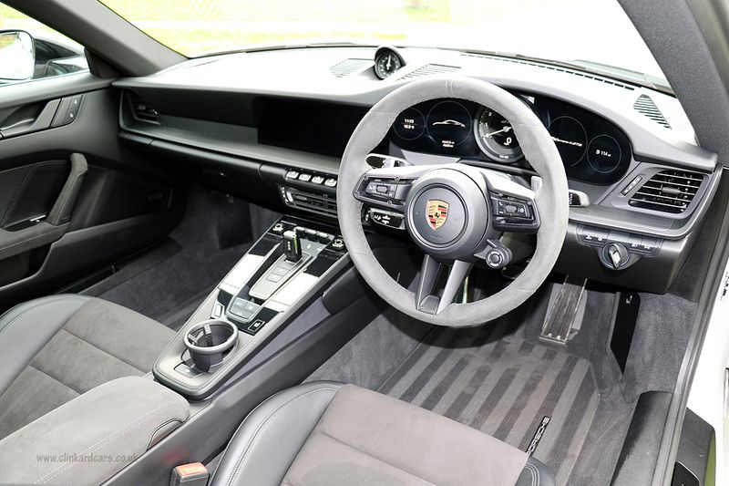 Porsche 992 Carrera 4 GTS with Aerokit