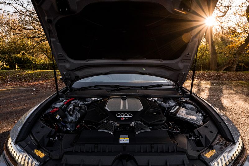 Audi RS6 Avant Performance Carbon Vorsprung Tiptronic Quattro