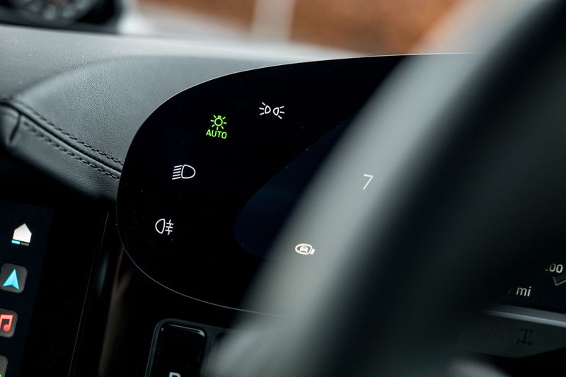 Porsche Taycan Performance Plus 93.4kWh 4 Cross Turismo Auto 4WD