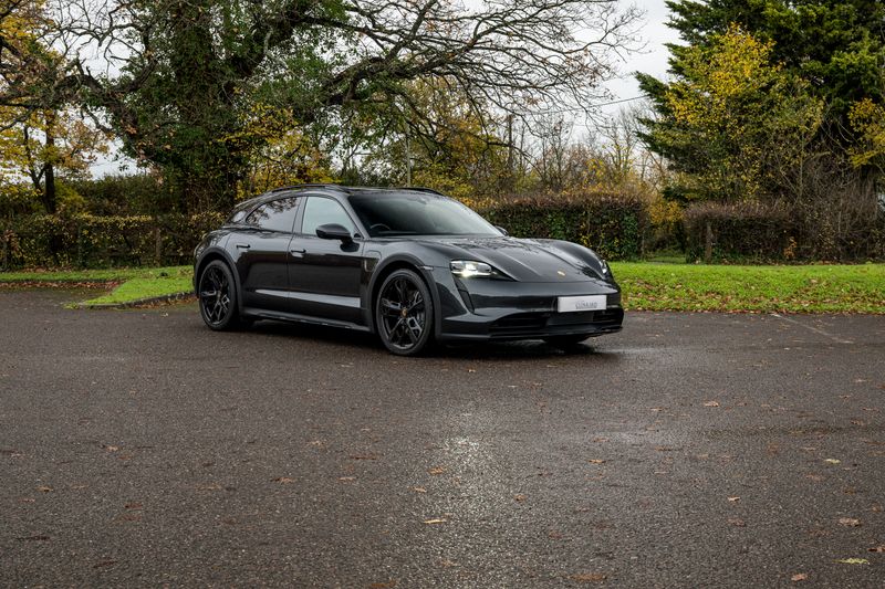 Porsche Taycan Performance Plus 93.4kWh 4 Cross Turismo Auto 4WD