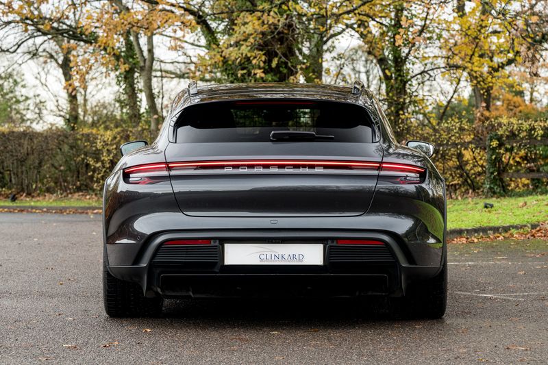 Porsche Taycan Performance Plus 93.4kWh 4 Cross Turismo Auto 4WD