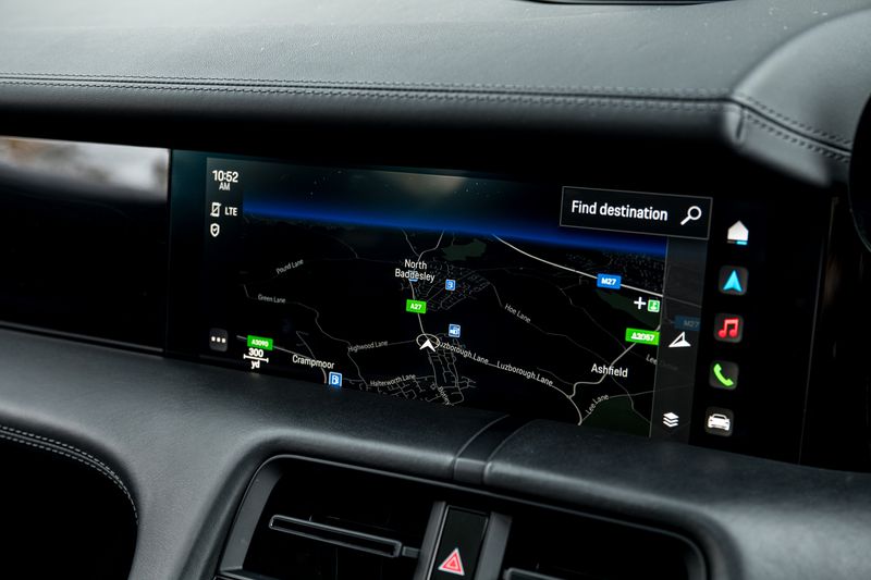 Porsche Taycan Performance Plus 93.4kWh 4 Cross Turismo Auto 4WD