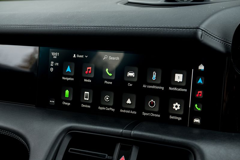 Porsche Taycan Performance Plus 93.4kWh 4 Cross Turismo Auto 4WD