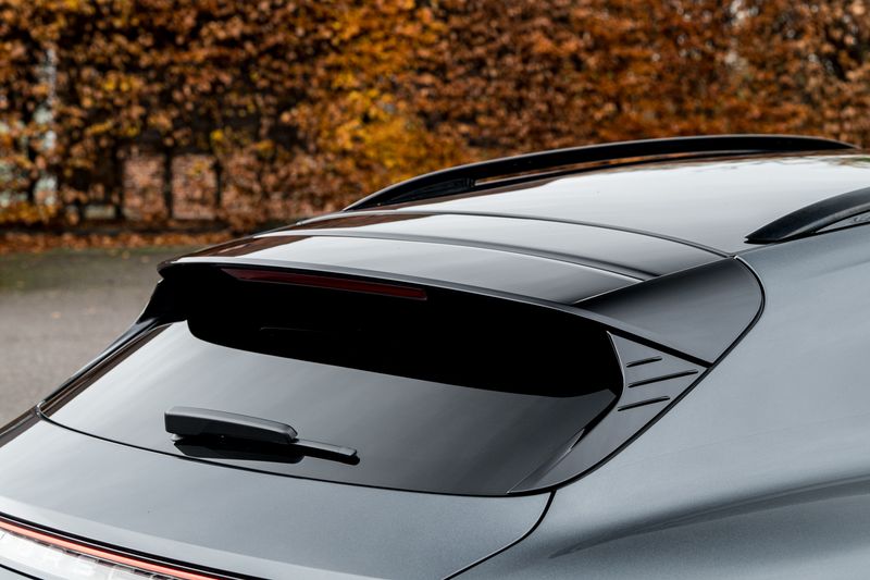 Porsche Taycan Performance Plus 93.4kWh 4 Cross Turismo Auto 4WD